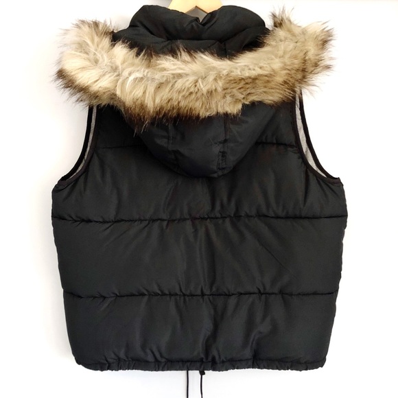 Abercrombie & Fitch Jackets & Blazers - A&F | Puffer Vest Fur Hood